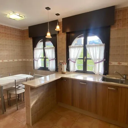 El Prau La Iglesia - Llanes シャレー *