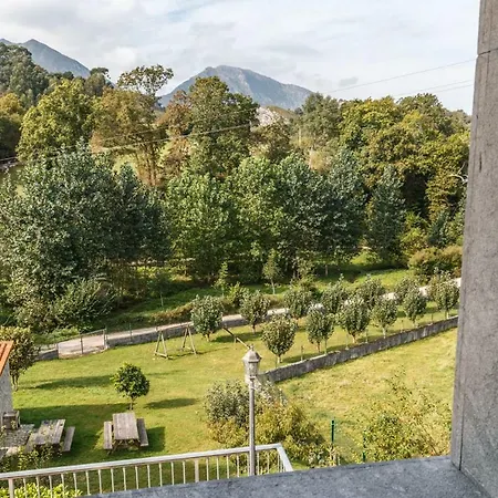 El Prau La Iglesia - Llanes シャレー *